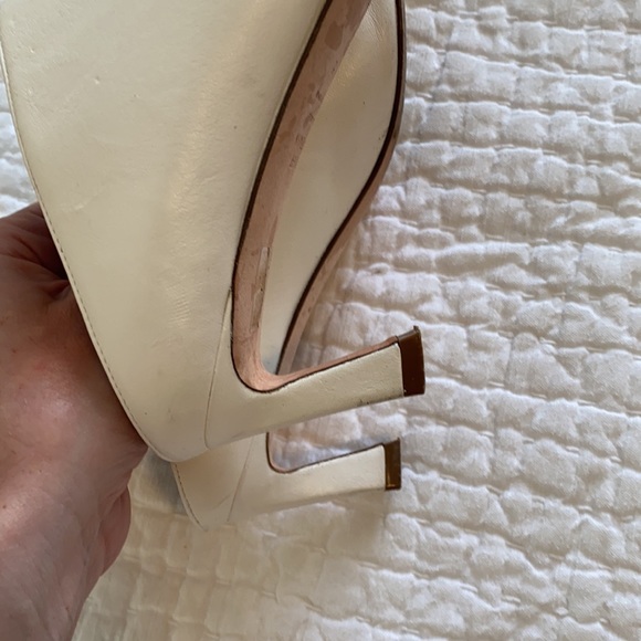 Stuart Weitzman Mira Mules - Picture 5 of 7